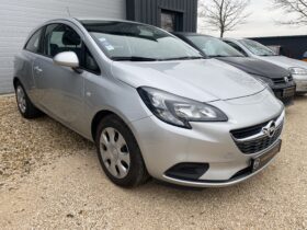 Opel Corsa “CORSA 1,4L – 75cv Série « ENJOY » – 3 Portes” – Faible kilometrage 32 500kms